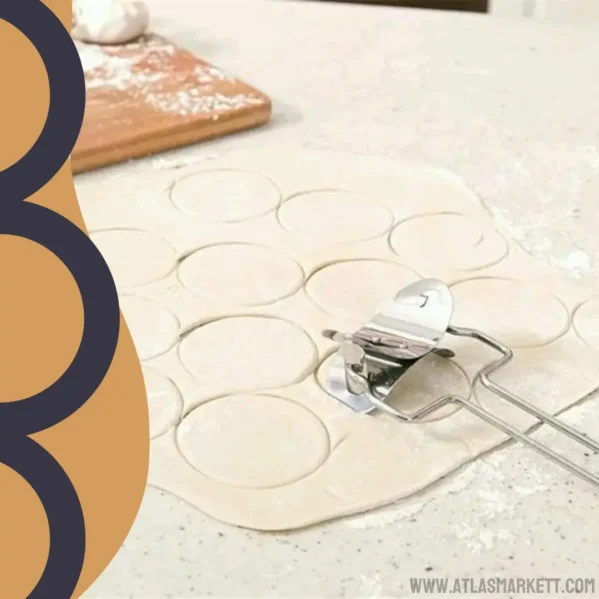 360° Rotating Stainless Steel Puri Cutter Roller Kitchen Baking Tool for dumplings and pies